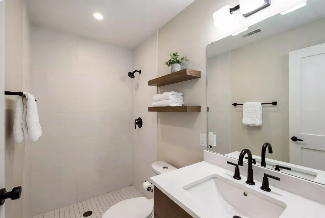 low budget small bathroom makeover
